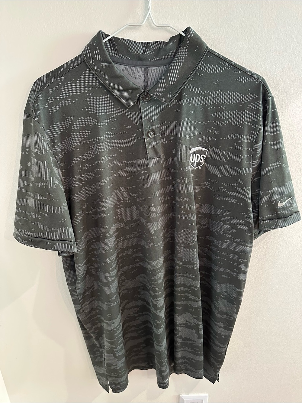 Nike Men's Gray Camo Polo Shirt